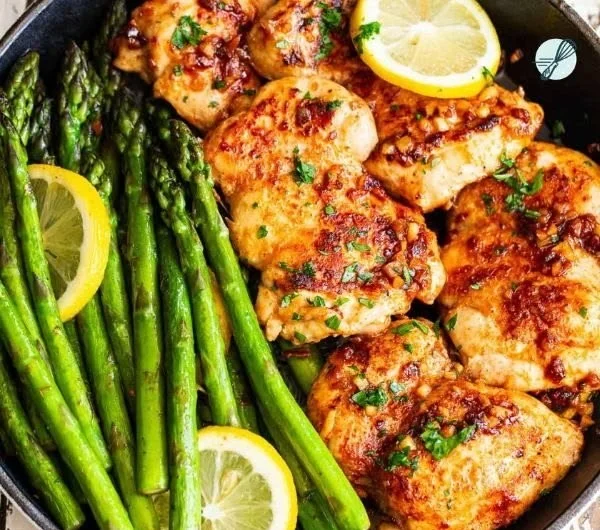 Lemon Garlic Chicken and Asparagus